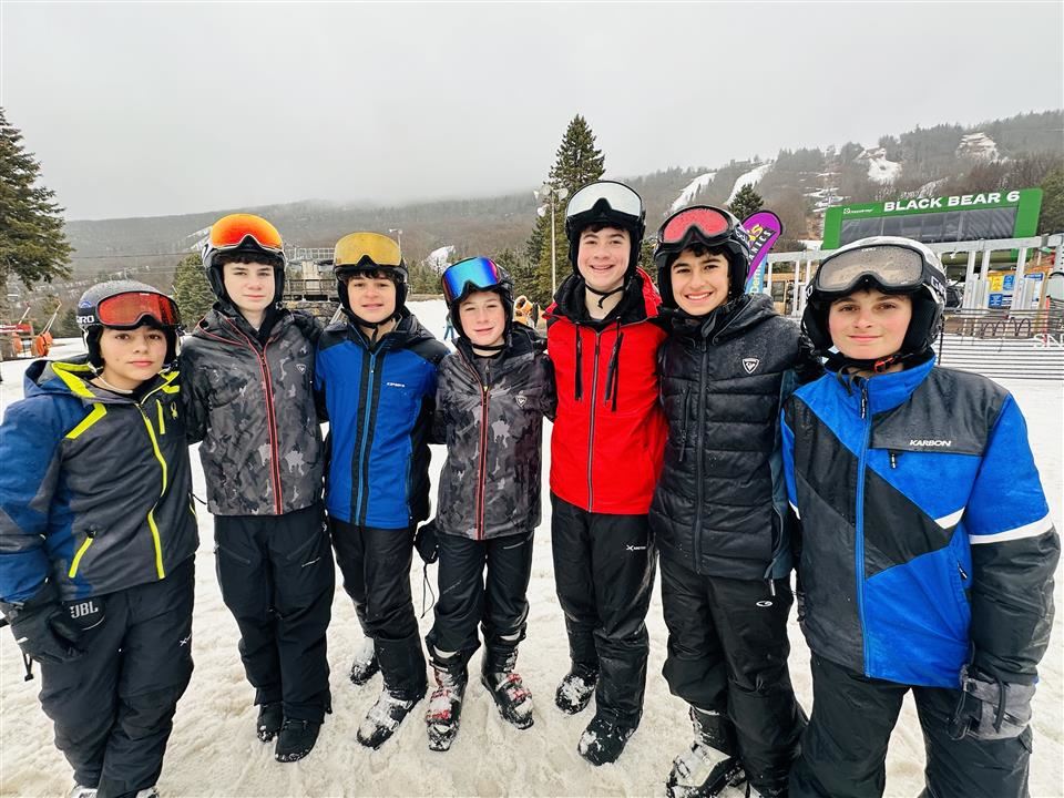 students skiing